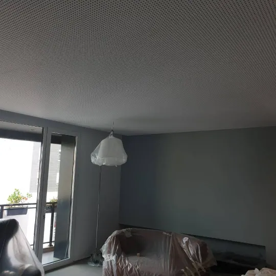 Apartament me ndarje dhe tavane me gips